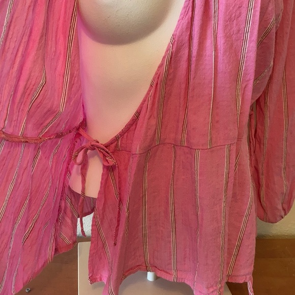 Old Navy Blouse pink with stripes - Picture 6 of 12